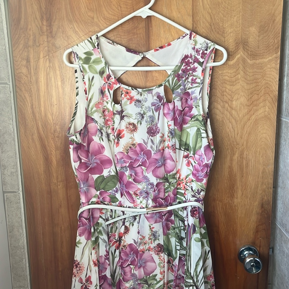 Floral, Covington, size 12, 100% polyester